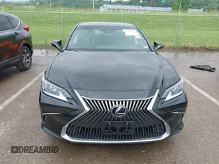 2020 Lexus ES 350 with VIN 58ADZ1B10LU055942, listed as a IAAI auction lot 42423623 with 73,724 mi miles and . Bid and sale history available at DreamBid. Image 12.