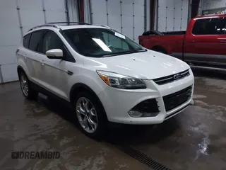 2013 Ford Escape Titanium с VIN 1FMCU9J96DUD54201, выставлен на аукционе IAAI как лот 42075287 с пробегом 147 923 миль миль и . История ставок и продаж доступна на DreamBid. Изображение 1.