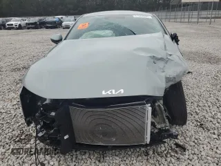2025 Kia K4 EX with VIN 3KPFU4DE2SE014763, listed as a Copart auction lot 41344835 with 0 mi miles and Salvage Title. Bid and sale history available at carsss.com. Image 5.