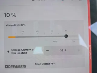 2019 Tesla Model 3 Mid Range with VIN 5YJ3E1EA5KF190453, listed as a IAAI auction lot 41880684 with 58,909 mi miles and . Bid and sale history available at carsss.com. Image 18.
