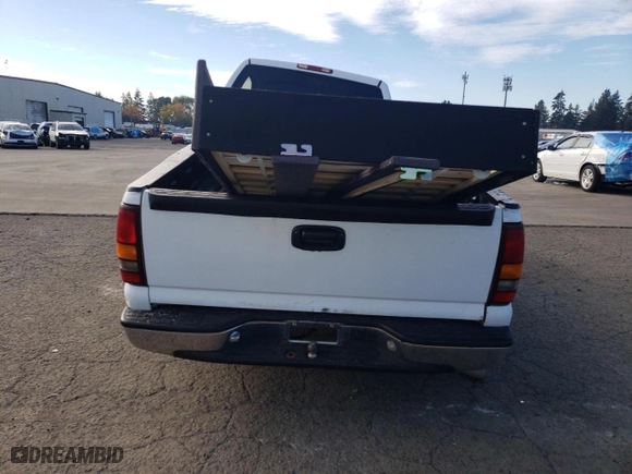 2000 Chevrolet Silverado 1500 with VIN 1GCEC14V6YE109568, listed as a Copart auction lot 77841724 with 0 mi miles and Salvage Title. Bid and sale history available at carsss.com. Image 6.