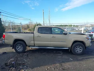 2017 Toyota Tacoma SR5 with VIN 3TMDZ5BN2HM035841, listed as a IAAI auction lot 41201932 with 177,954 mi miles. Bid and sale history available at carsss.com. Image 13.