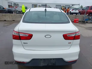 2017 Kia Rio LX z VIN KNADM4A37H6005689, wystawiony jako IAAI lot #42117199 z przebiegiem 117 184 mil mil oraz . Historia ofert i sprzedaży dostępna na DreamBid. Obrazek 16.