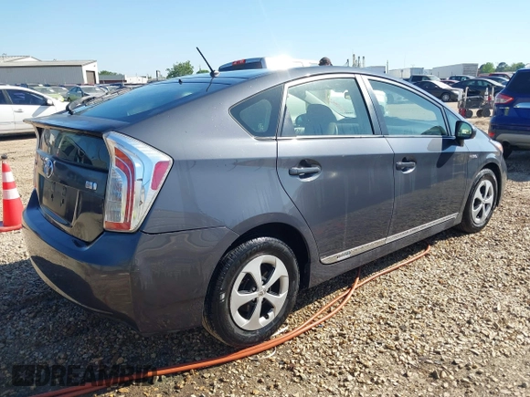 2013 Toyota Prius One with VIN JTDKN3DU1D1618162, listed as a IAAI auction lot 42003928 with 199,477 mi miles. Bid and sale history available at carsss.com. Image 4.