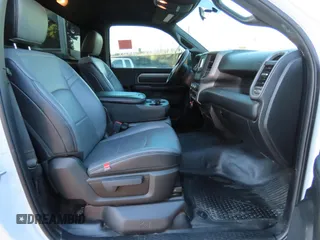 2021 Ram 2500 z VIN 3C7WR5AJ1MG658628, wystawiony jako Copart lot #79706414 z przebiegiem 21 146 mil mil oraz Szkoda całkowita • Salvage title. Historia ofert i sprzedaży dostępna na DreamBid. Obrazek 5.