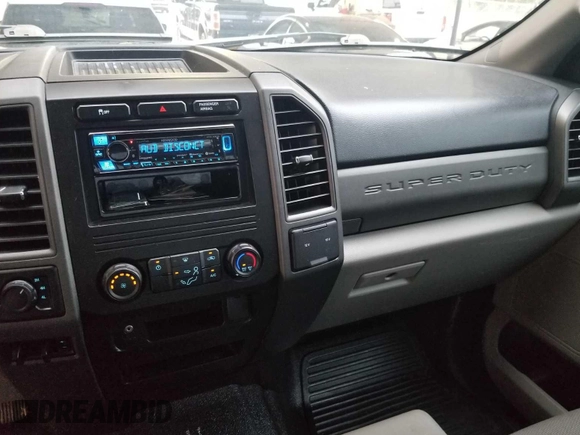 2018 Ford F-250 XL with VIN 1FT7X2B66JEC27091, listed as a IAAI auction lot 42777784 with 179,289 mi miles and . Bid and sale history available at DreamBid. Image 19.