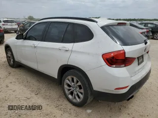 2014 BMW X1 xDrive28i z VIN WBAVL1C56EVY10542, wystawiony jako Copart lot #53116555 z przebiegiem 109 473 mil mil oraz Czysty tytuł • Clean title. Historia ofert i sprzedaży dostępna na DreamBid. Obrazek 2.