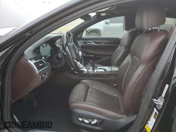 2018 BMW 7 Series ALPINA B7 xDrive with VIN WBA7F2C5XJG423853, listed as a Copart auction lot 88920175 with 124,652 mi miles and Salvage Title. Bid and sale history available at carsss.com. Image 7.