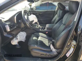 2020 Subaru Legacy Limited z VIN 4S3BWAN62L3010557, wystawiony jako Copart lot #52753765 z przebiegiem Nie podano mil oraz Szkoda całkowita • Salvage title. Historia ofert i sprzedaży dostępna na DreamBid. Obrazek 7.