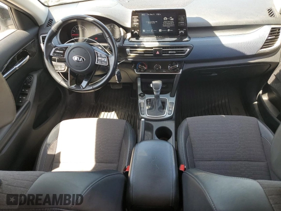 2021 Kia Seltos S z VIN KNDEU2AA5M7075898, wystawiony jako Copart lot #57243215 z przebiegiem 48 361 mil mil oraz Szkoda całkowita • Salvage title. Historia ofert i sprzedaży dostępna na DreamBid. Obrazek 8.