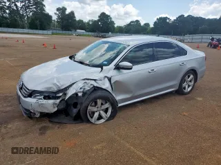 2015 Volkswagen Passat Limited Edition with VIN 1VWAS7A33FC098624, listed as a Copart auction lot 61458635 with 251,306 mi miles and Salvage title. Bid and sale history available at DreamBid. Image 1.