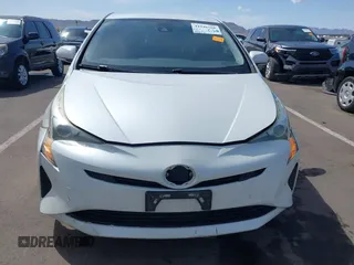 2017 Toyota Prius Two with VIN JTDKBRFU2H3042763, listed as a IAAI auction lot 41946566 with 199,877 mi miles. Bid and sale history available at carsss.com. Image 6.
