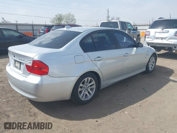 2007 BMW 3 Series 328xi with VIN WBAVC93567K033296, listed as a IAAI auction lot 41800964 with 173,764 mi miles. Bid and sale history available at carsss.com. Image 4.