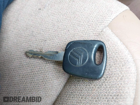 1997 Mercury Sable LS с VIN 1MELM53S8VA602057, выставлен на аукционе IAAI как лот 41468005 с пробегом 71 203 миль миль и . История ставок и продаж доступна на DreamBid. Изображение 11.