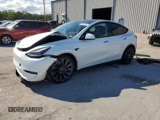 2022 Tesla Model Y Performance z VIN 7SAYGDEF9NF338317, wystawiony jako Copart lot #56992835 z przebiegiem 33 845 mil mil oraz Nie do naprawy • Non repairable. Historia ofert i sprzedaży dostępna na DreamBid. Obrazek 1.