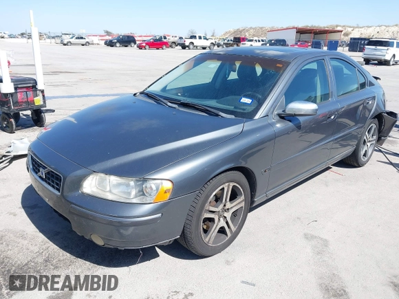 2006 Volvo S60 2.4L Turbo with VIN YV1RS547662555872, listed as a IAAI auction lot 41725749 with 137,641 mi miles. Bid and sale history available at carsss.com. Image 2.