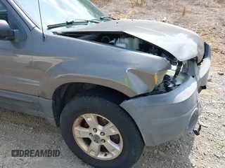 2006 Ford Escape XLT с VIN 1FMYU93106KB08157, выставлен на аукционе IAAI как лот 42471588 с пробегом Не указан миль и . История ставок и продаж доступна на DreamBid. Изображение 16.