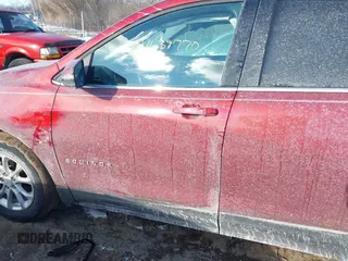 2019 Chevrolet Equinox LT with VIN 2GNAXKEV1K6101226, listed as a IAAI auction lot 41639770 with 99,425 mi miles. Bid and sale history available at carsss.com. Image 14.