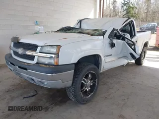 2005 Chevrolet Silverado 1500HD LT z VIN 1GCGK13U25F921945, wystawiony jako IAAI lot #41688949 z przebiegiem 250 734 mil mil oraz . Historia ofert i sprzedaży dostępna na DreamBid. Obrazek 16.