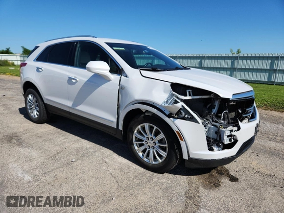 2017 Cadillac XT5 FWD z VIN 1GYKNARS2HZ173122, wystawiony jako Copart lot #63027715 z przebiegiem 130 467 mil mil oraz Czysty tytuł • Clean title. Historia ofert i sprzedaży dostępna na DreamBid. Obrazek 4.