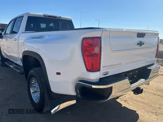2024 Chevrolet Silverado 3500HD LT with VIN 1GC4YTEY4RF240866, listed as a Copart auction lot 80720054 with 6,929 mi miles and Salvage Title. Bid and sale history available at carsss.com. Image 3.