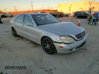 2002 Mercedes-Benz S-Class 4.3L with VIN WDBNG70J62A257551, listed as a Copart auction lot 84096614 with 113,860 mi miles and Salvage Title. Bid and sale history available at carsss.com. Image 10.