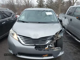 2012 Toyota Sienna XLE with VIN 5TDDK3DC9CS037616, listed as a IAAI auction lot 41435361 with 250,043 mi miles. Bid and sale history available at carsss.com. Image 12.
