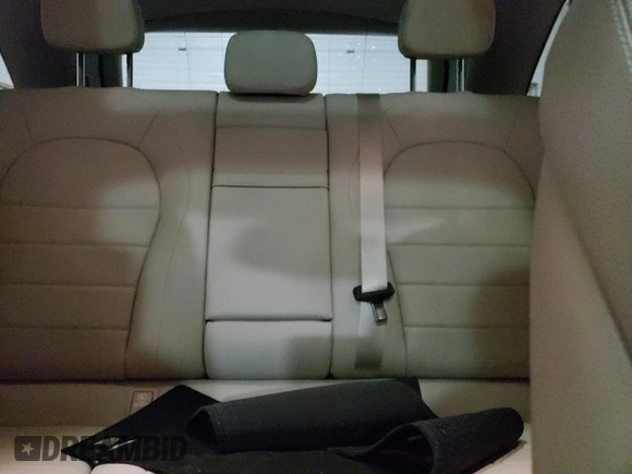2019 Mercedes-Benz GLC 300 with VIN WDC0G4JB7KV162050, listed as a Copart auction lot 60563435 with 72,670 mi miles and Clean title. Bid and sale history available at DreamBid. Image 10.