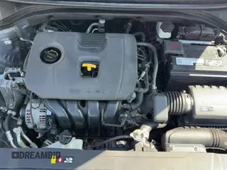 2019 Hyundai Elantra SEL с VIN 5NPD84LF3KH460731, выставлен на аукционе Copart как лот 65838925 с пробегом 98 891 миль миль и Чистый • Clean title. История ставок и продаж доступна на DreamBid. Изображение 11.