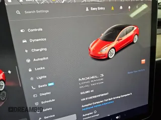 2022 Tesla Model 3 Long Range z VIN 5YJ3E1EBXNF291047, wystawiony jako Copart lot #59389825 z przebiegiem 103 980 mil mil oraz Czysty tytuł • Clean title. Historia ofert i sprzedaży dostępna na DreamBid. Obrazek 9.