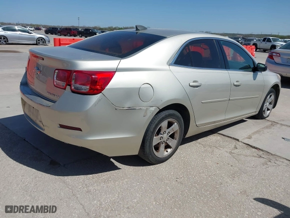 2015 Chevrolet Malibu LS with VIN 1G11A5SL7FF113559, listed as a IAAI auction lot 41852797 with 200,610 mi miles. Bid and sale history available at carsss.com. Image 4.