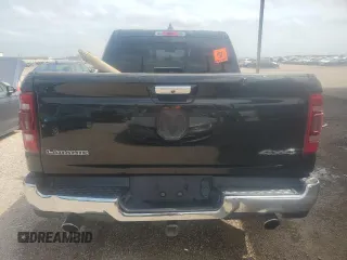 2019 Ram 1500 Laramie z VIN 1C6SRFJT8KN809379, wystawiony jako Copart lot #52827415 z przebiegiem Nie podano mil oraz Czysty tytuł • Clean title. Historia ofert i sprzedaży dostępna na DreamBid. Obrazek 6.