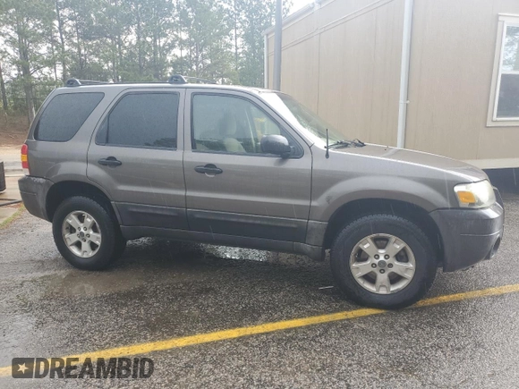 2006 Ford Escape XLT with VIN 1FMYU93136KB65467, listed as a Copart auction lot 50914605 with 174,264 mi miles and Clean Title. Bid and sale history available at carsss.com. Image 4.