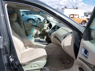 2013 Infiniti JX35 z VIN 5N1AL0MM0DC302090, wystawiony jako IAAI lot #41945285 z przebiegiem 198 767 mil mil oraz . Historia ofert i sprzedaży dostępna na DreamBid. Obrazek 5.