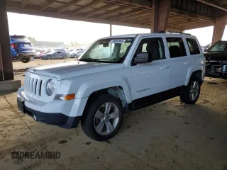 2014 Jeep Patriot Latitude z VIN 1C4NJRFB2ED665093, wystawiony jako Copart lot #85868964 z przebiegiem 110 066 mil mil oraz Szkoda całkowita • Salvage title. Historia ofert i sprzedaży dostępna na DreamBid. Obrazek 1.