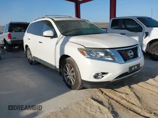 2014 Nissan Pathfinder SV with VIN 5N1AR2MN4EC626860, listed as a IAAI auction lot 42094147 with 275,819 mi miles. Bid and sale history available at carsss.com. Image 1.