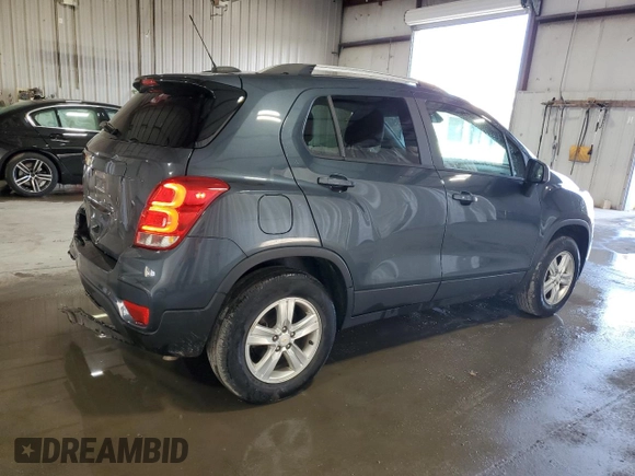2022 Chevrolet Trax LT with VIN KL7CJPSM5NB524627, listed as a Copart auction lot 53074045 with 28,381 mi miles and Salvage Title. Bid and sale history available at carsss.com. Image 3.