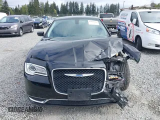 2018 Chrysler 300 Touring with VIN 2C3CCAAG0JH211402, listed as a IAAI auction lot 42081869 with 45,235 mi miles. Bid and sale history available at carsss.com. Image 13.