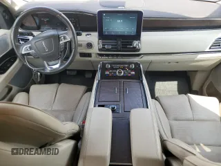 2019 Lincoln Navigator Reserve z VIN 5LMJJ3LT1KEL14831, wystawiony jako Copart lot #47498195 z przebiegiem 126 544 mil mil oraz Szkoda całkowita • Salvage title. Historia ofert i sprzedaży dostępna na DreamBid. Obrazek 8.