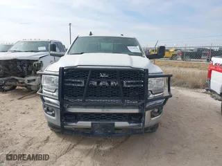 2022 Ram 2500 Tradesman with VIN 3C6UR5HL5NG155348, listed as a IAAI auction lot 41558324 with 118,500 mi miles. Bid and sale history available at carsss.com. Image 12.