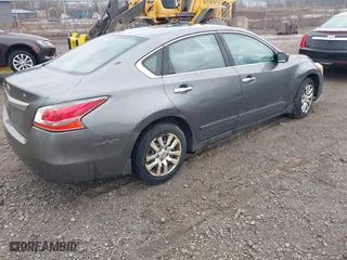 2015 Nissan Altima 2.5 with VIN 1N4AL3APXFN879615, listed as a IAAI auction lot 41922977 with 114,684 mi miles. Bid and sale history available at carsss.com. Image 4.