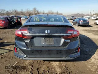 2018 Honda Clarity Touring with VIN JHMZC5F38JC021593, listed as a Copart auction lot 73267382 with 34,970 mi miles. Bid and sale history available at carsss.com. Image 6.