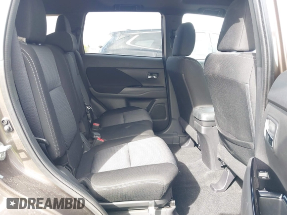2018 Mitsubishi Outlander SE with VIN JA4AD3A38JZ030633, listed as a IAAI auction lot 41787274 with 70,696 mi miles and . Bid and sale history available at DreamBid. Image 8.