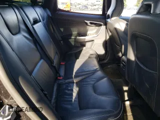 2017 Volvo XC60 R-Design with VIN YV449MRS7H2128140, listed as a Copart auction lot 89215325 with 61,559 mi miles and Salvage title. Bid and sale history available at DreamBid. Image 11.
