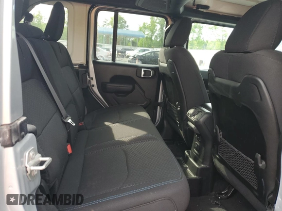 2024 Jeep Wrangler Rubicon with VIN 1C4RJXR6XRW292478, listed as a Copart auction lot 55655575 with 11,122 mi miles and Salvage Title. Bid and sale history available at DreamBid. Image 12.