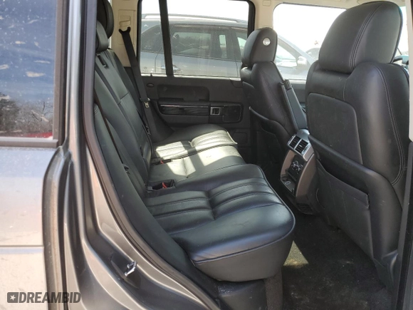 2011 Land Rover Range Rover HSE LUX with VIN SALMF1D42BA330151, listed as a Copart auction lot 49777015 with 117,470 mi miles and Clean Title. Bid and sale history available at carsss.com. Image 11.