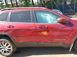 2014 Jeep Cherokee Limited with VIN 1C4PJMDS9EW278043, listed as a IAAI auction lot 42167809 with 67,759 mi miles and . Bid and sale history available at DreamBid. Image 14.