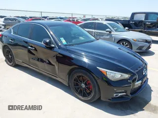 2015 Infiniti Q50 z VIN JN1BV7AP9FM335745, wystawiony jako IAAI lot #42336325 z przebiegiem 153 970 mil mil oraz . Historia ofert i sprzedaży dostępna na DreamBid. Obrazek 1.