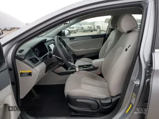 2017 Hyundai Sonata Hybrid SE with VIN KMHE24L12HA048581, listed as a Copart auction lot 39720083 with 116,933 mi miles. Bid and sale history available at carsss.com. Image 7.