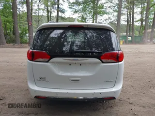 2018 Chrysler Pacifica Limited с VIN 2C4RC1GG7JR149276, выставлен на аукционе IAAI как лот 42118109 с пробегом 106 470 миль миль и . История ставок и продаж доступна на DreamBid. Изображение 16.